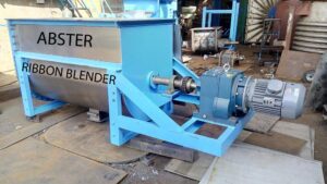 horizontal ribbon blender